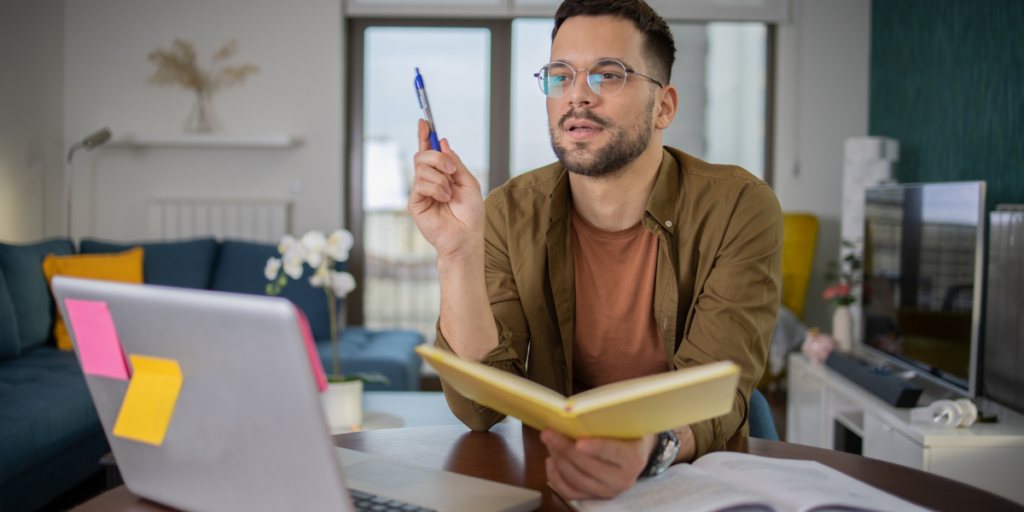 Como Escolher a Melhor Faculdade Administração EAD: O que é e Como Funciona - 5 Dicas